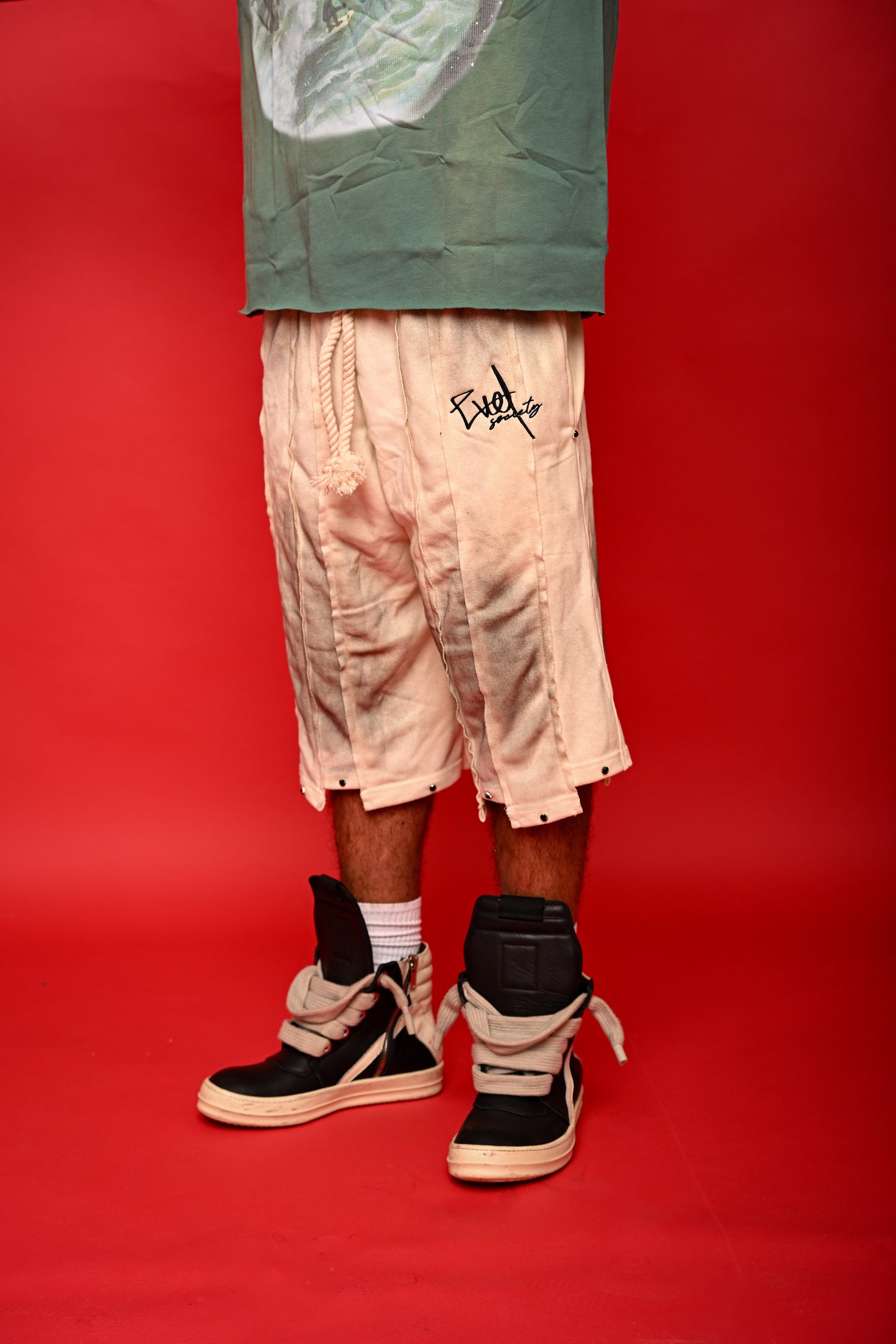 CREAM LAYERED SHORTS