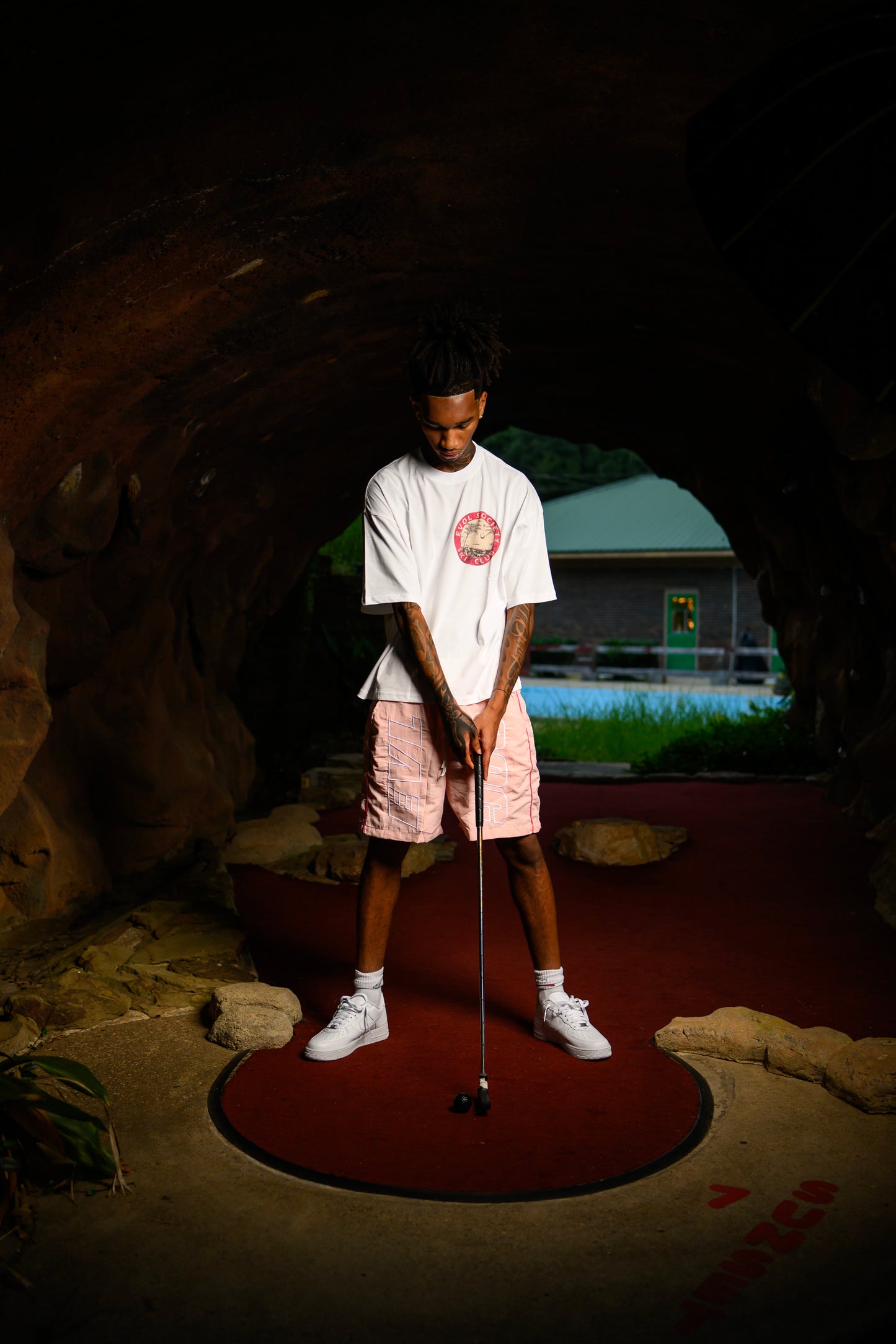 WHITE “EVL SKI CLUB” CIRCLE TEE