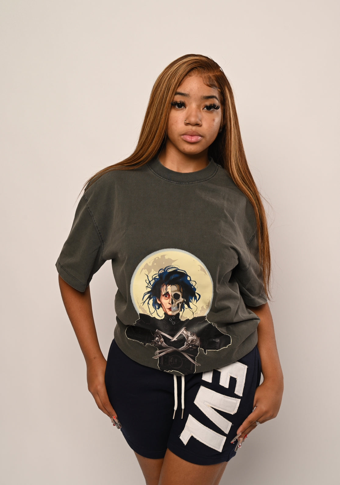 GREY SCISSORS-HAND TEE